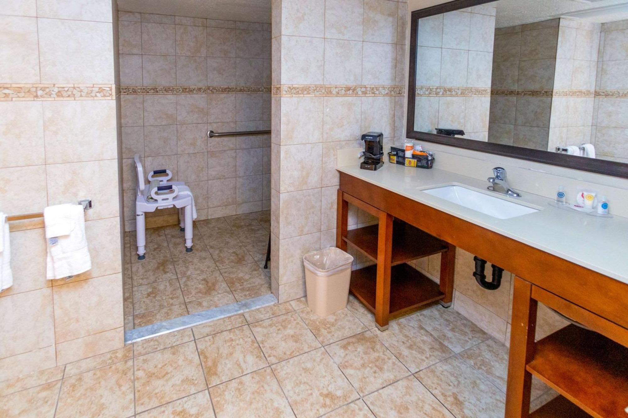 Comfort Downtown Inn 2*