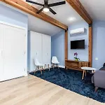 Adorable & Pet Friendly-Close To U And Downtown!
