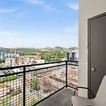 City View - Downtown Walking Palace