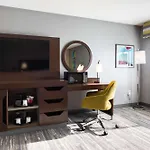 Hampton Inn & Suites Salt Lake City Airport