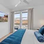 Top Floor - Views And Best Amenities