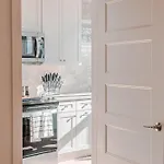 Top Floor Deluxe 1Br Pool,Gym,Htub,Bowling And More