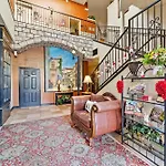 The Anniversary Inn - Fifth South