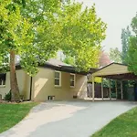 Exquisite Salt Lake House Near Foot Of Mountains