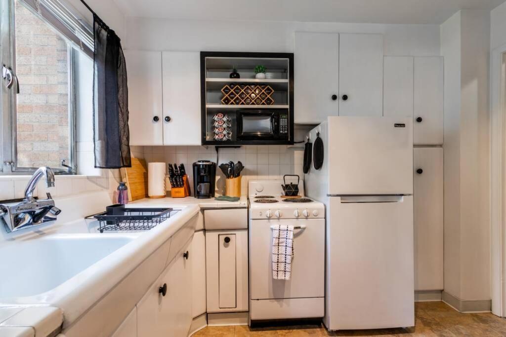 Ski - Explore - Relax - Cozy Beds, Tv & Wi-fi Apartment