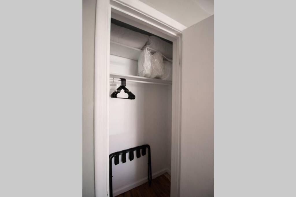Ski - Explore - Relax - Cozy Beds, Tv & Wi-fi * Salt Lake City