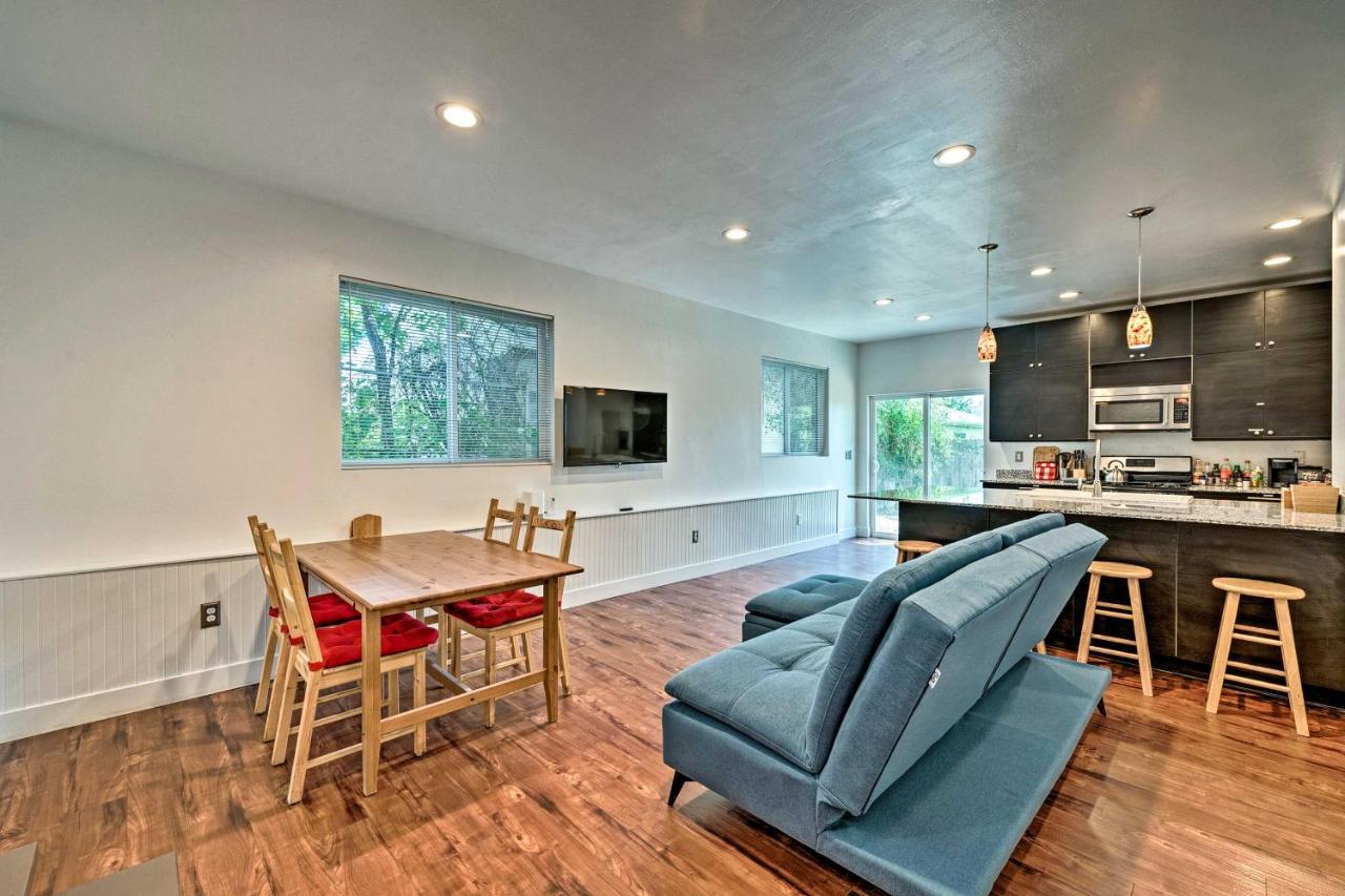 Cozy Salt Townhouse - Close To Downtown!