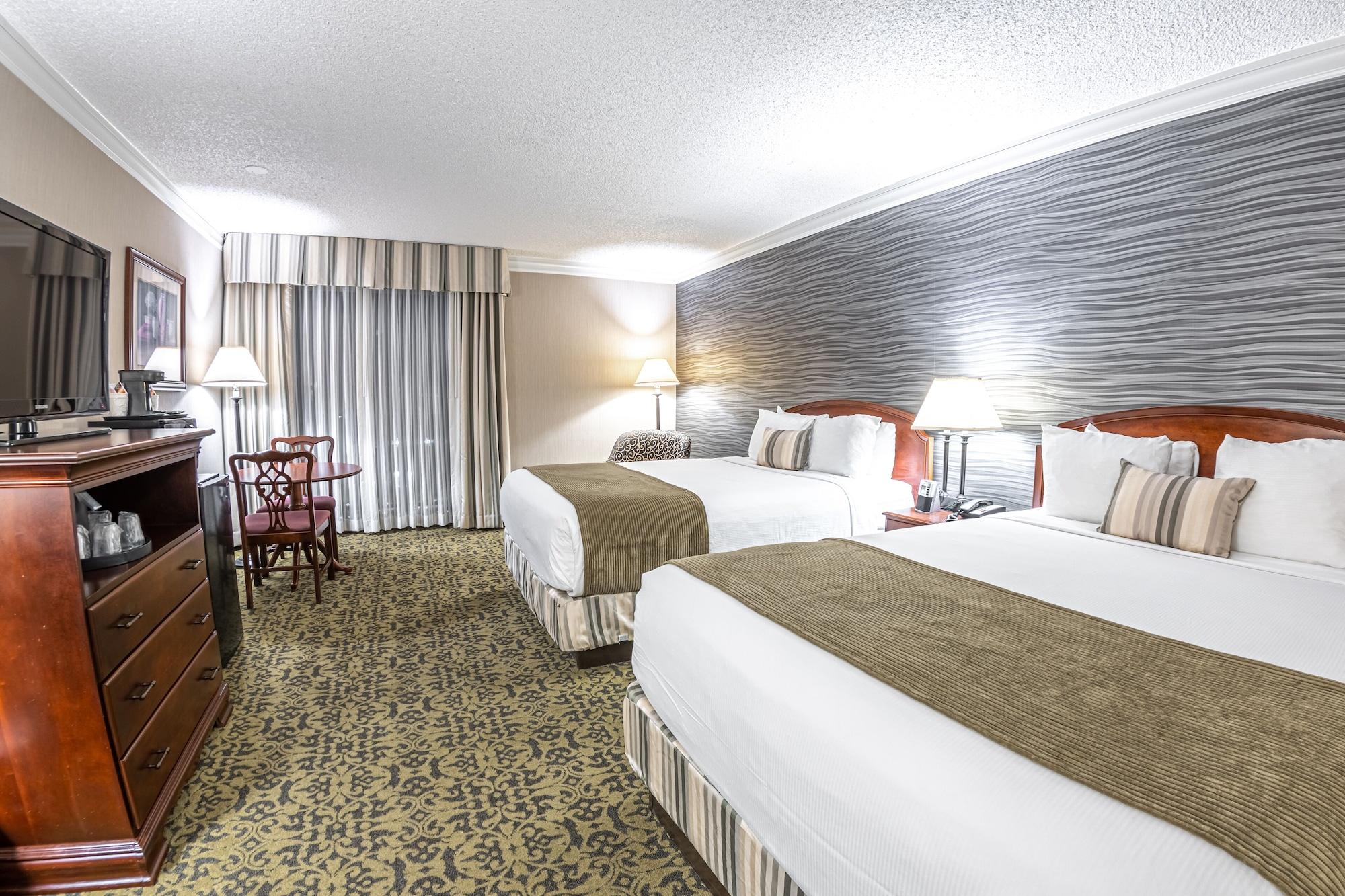 Salt Plaza Surestay Collection By Western Hotel 3*