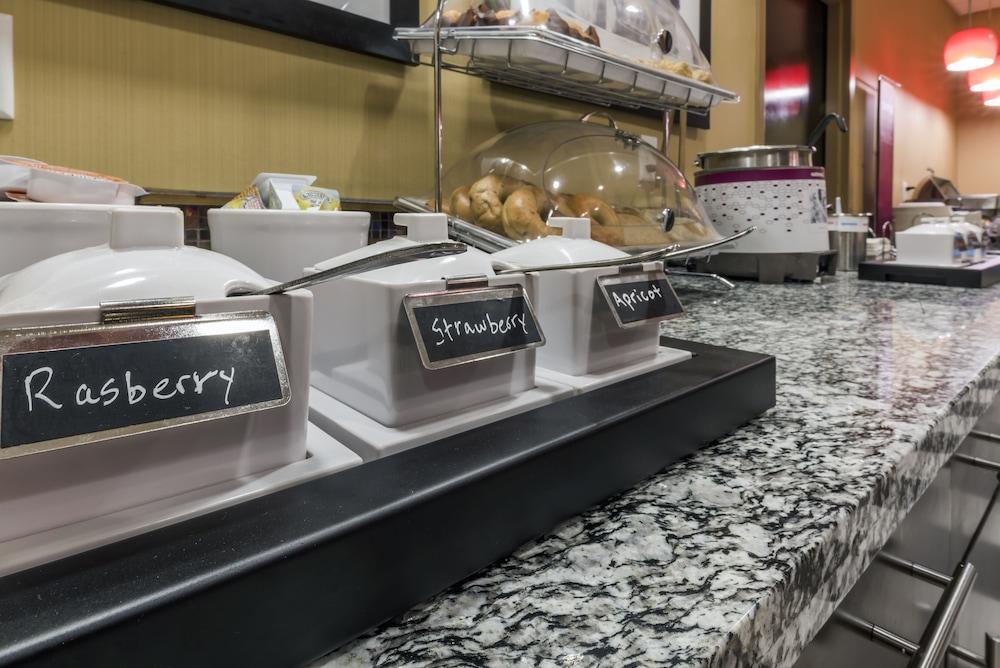 Hampton & Salt City-university/foothill Drive Hotel 3*
