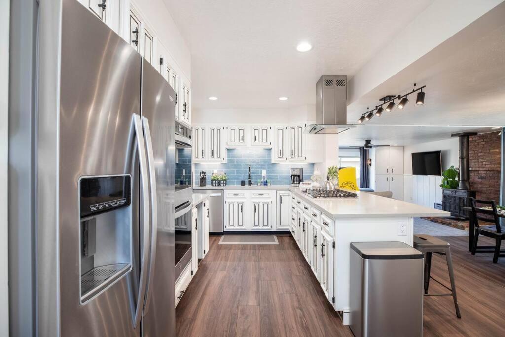 Modern Slc Only Mins Downtown & Airport Holiday home