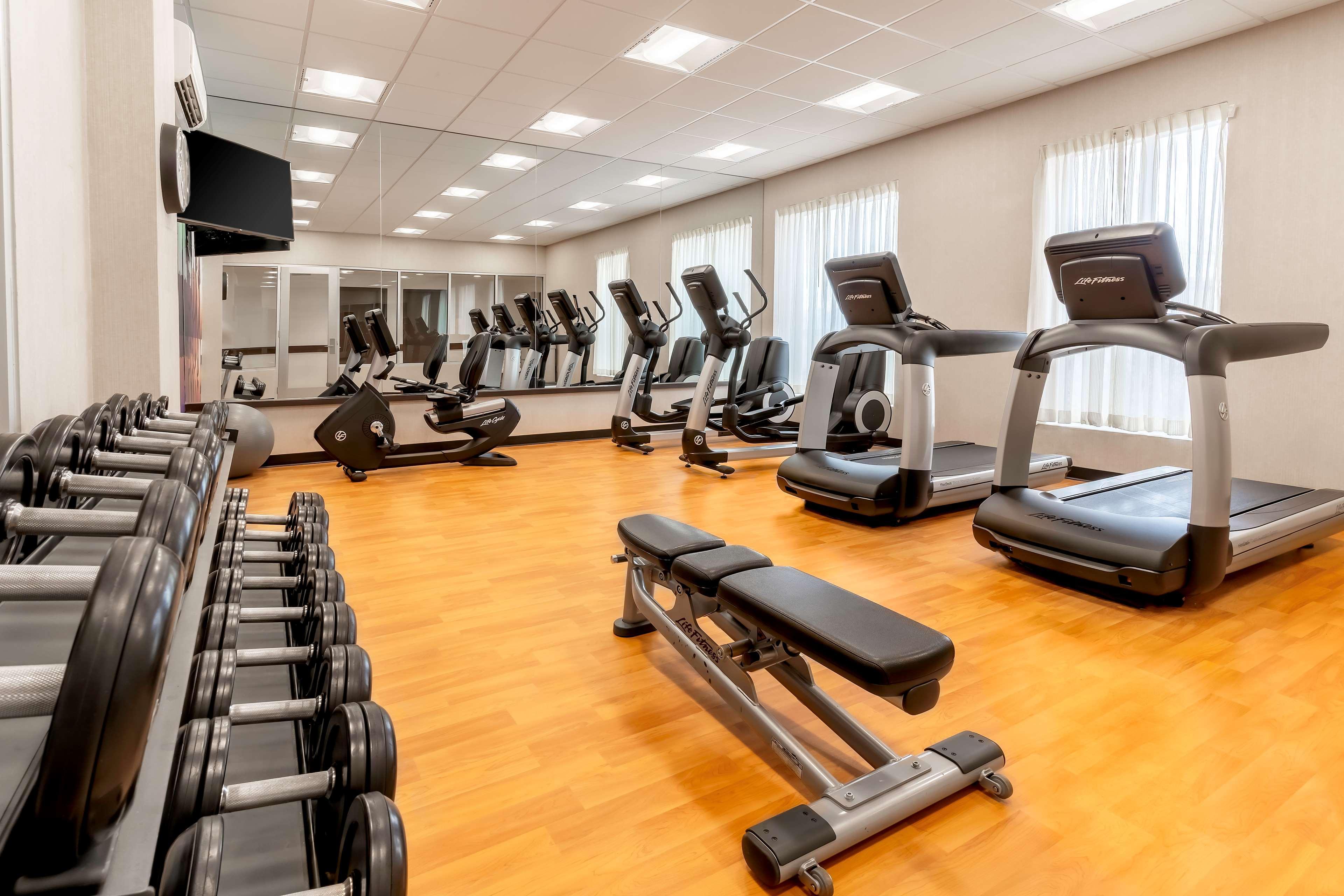 Hyatt Place Salt Airport Hotel 3*