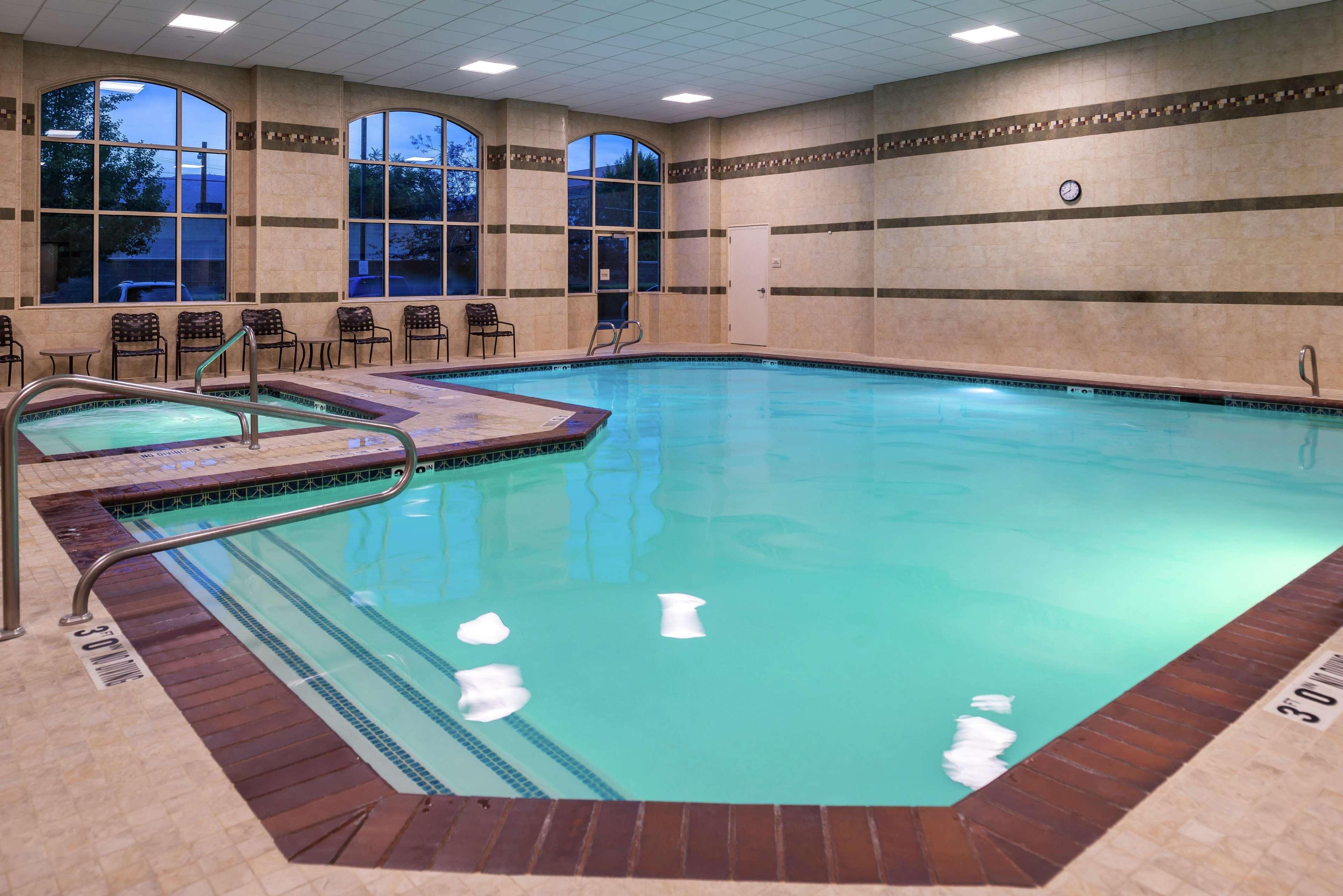 Hilton Garden Salt Downtown
