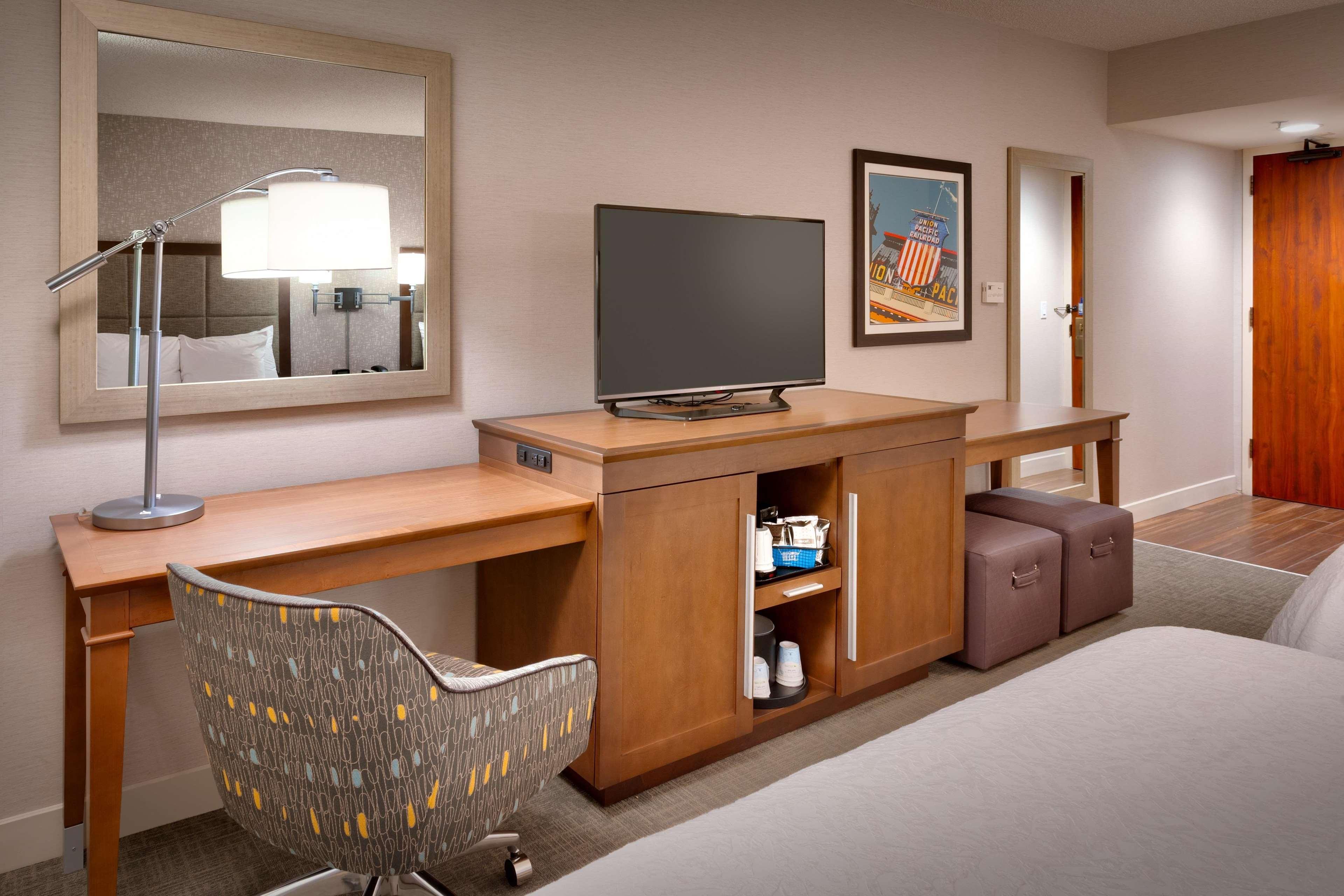 Hotel Hampton Salt Downtown 3*