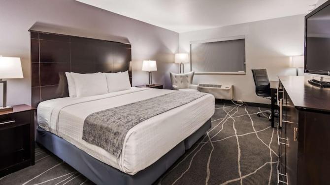 Best Western West Valley Hotel *