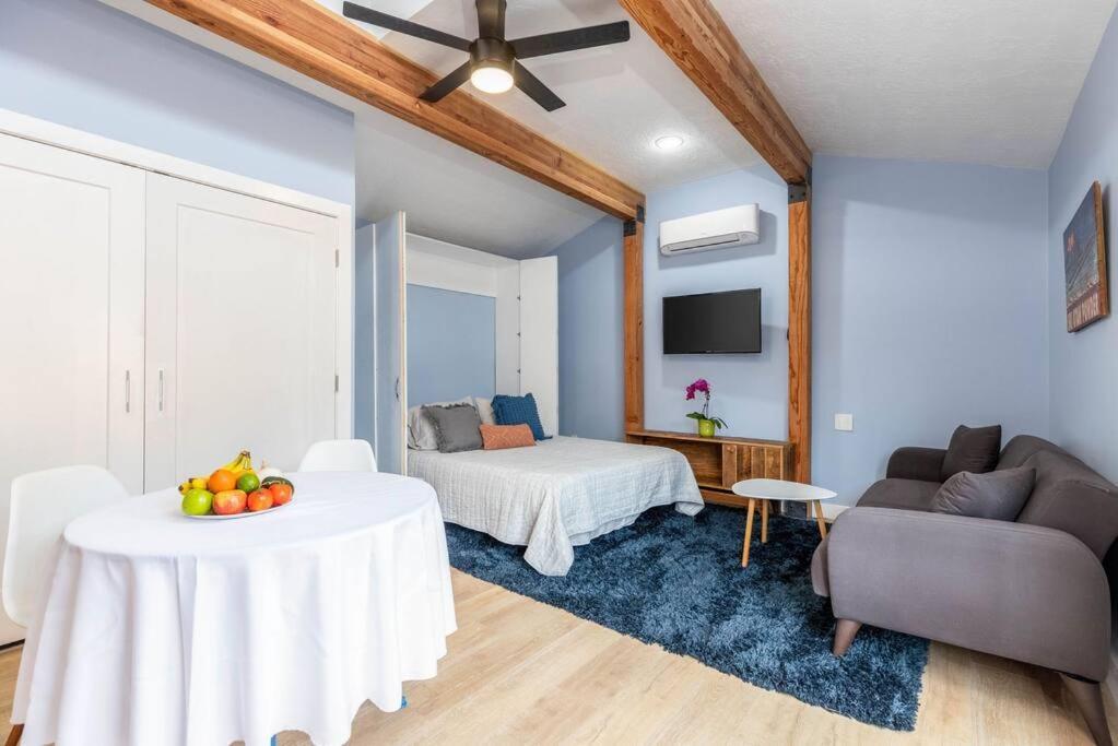 Adorable & Pet Friendly-close To U And Downtown!