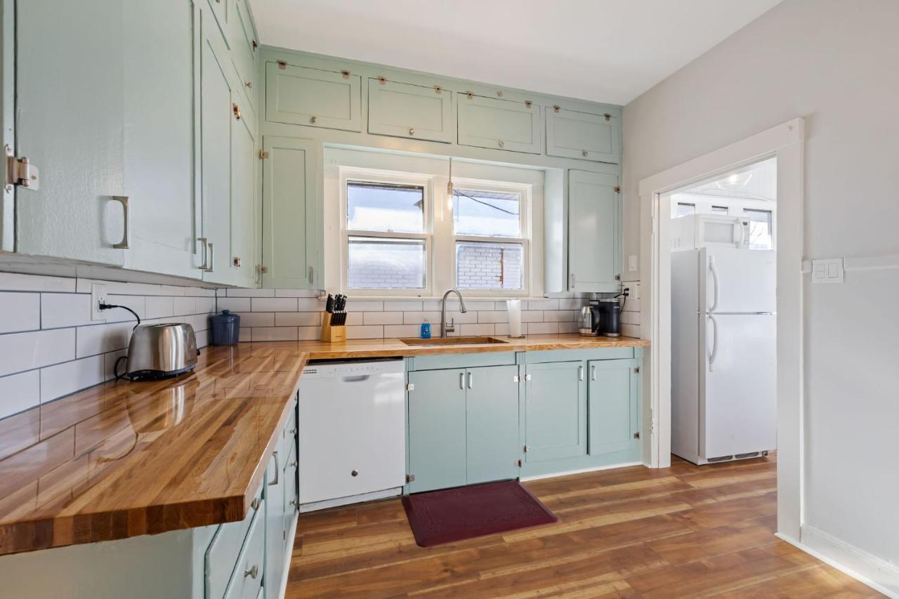 2 Bedroom Near Trolley Square And Liberty Park! Holiday home *