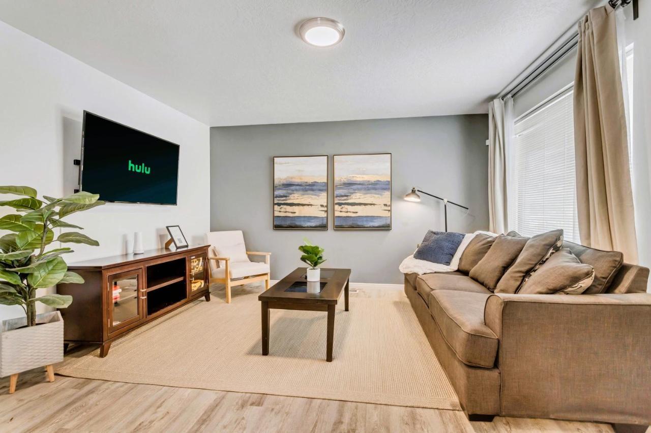 King Bed - Fast Wifi - Sugarhouse Health Center Apartment *