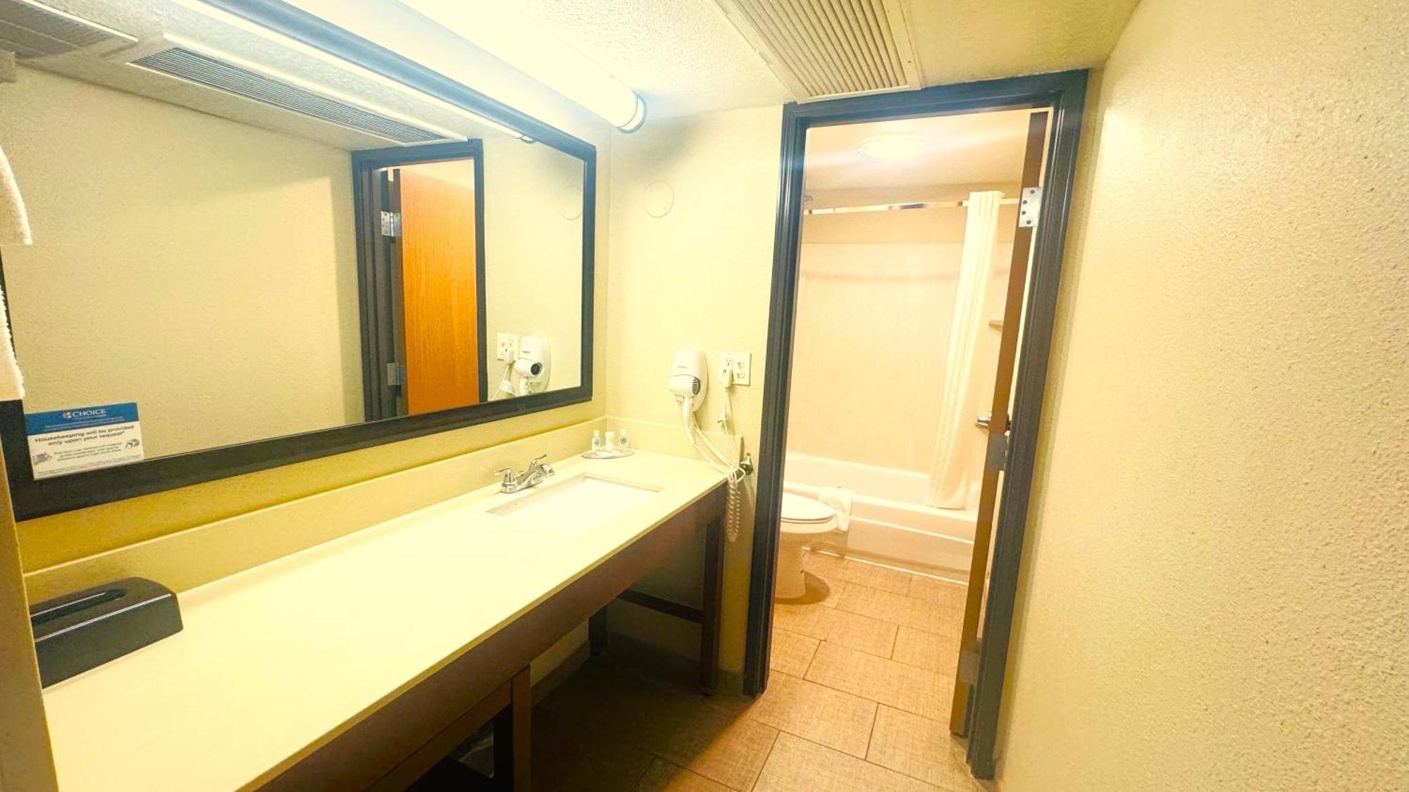 Comfort Downtown Inn 2*