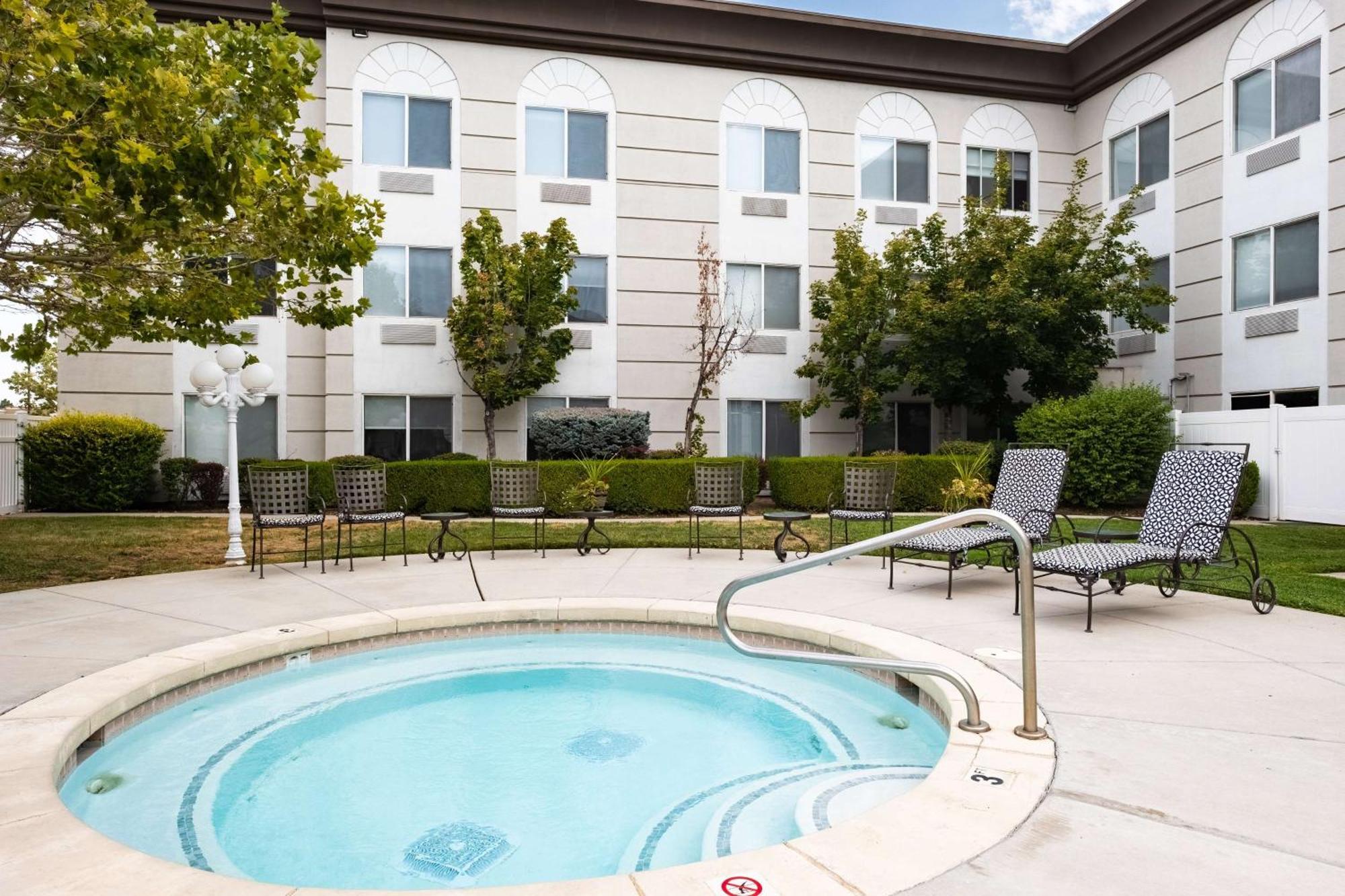 Hotel Hampton & Salt Airport Salt Lake City