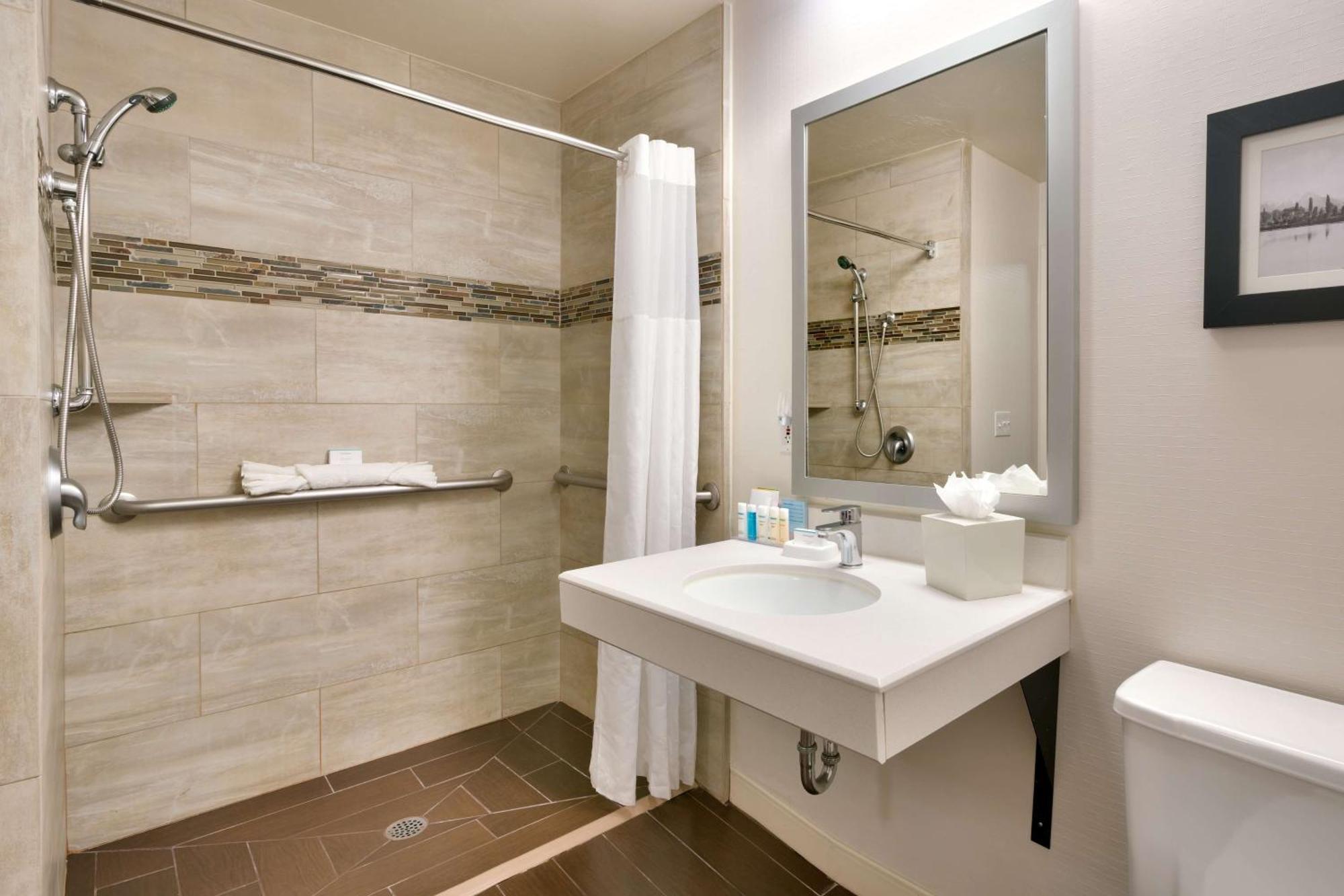 Hampton Salt Hotel