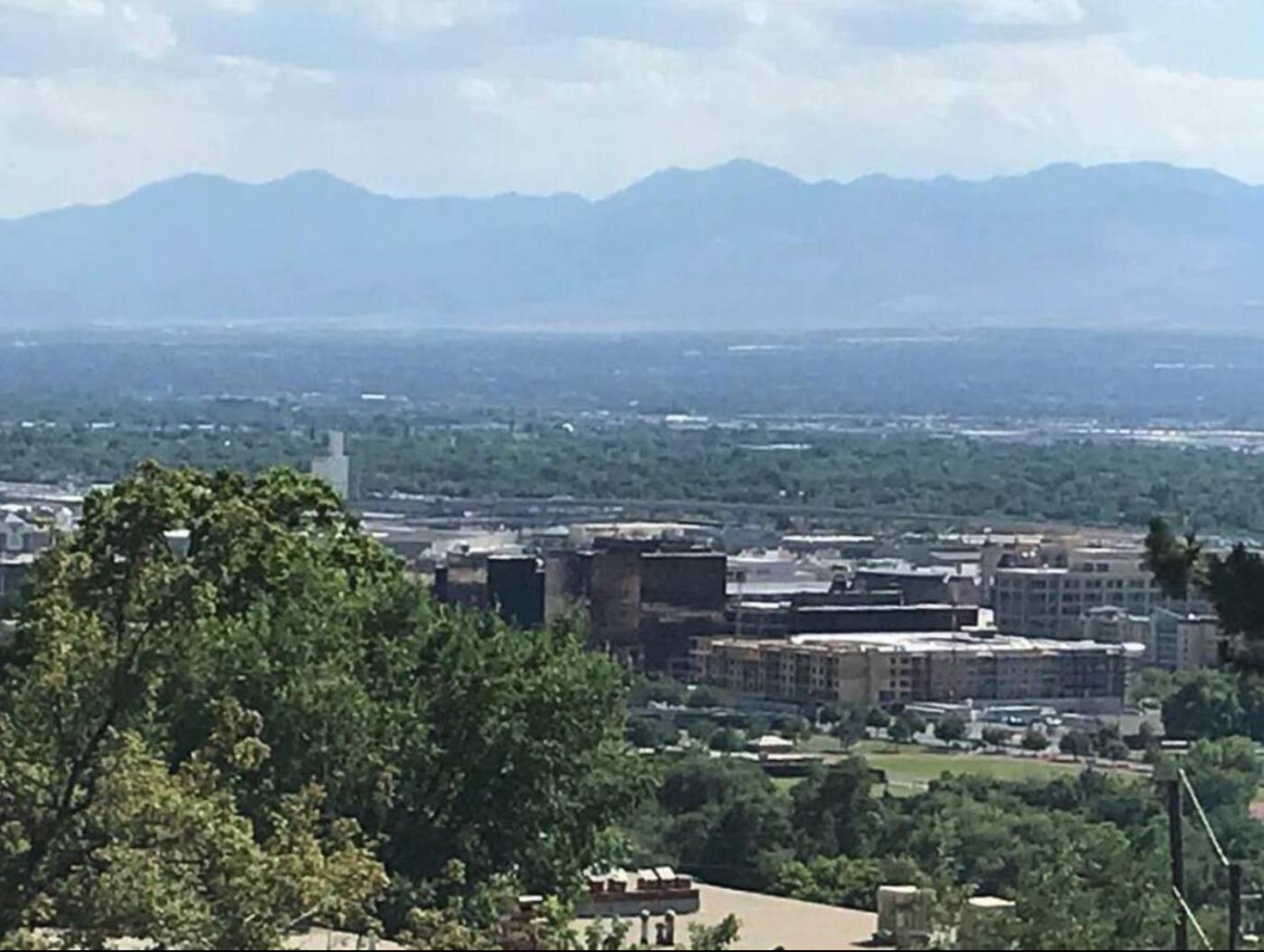 Capitol Retreats-views! Near Salt Palace,sleep 28 Holiday home Salt Lake City