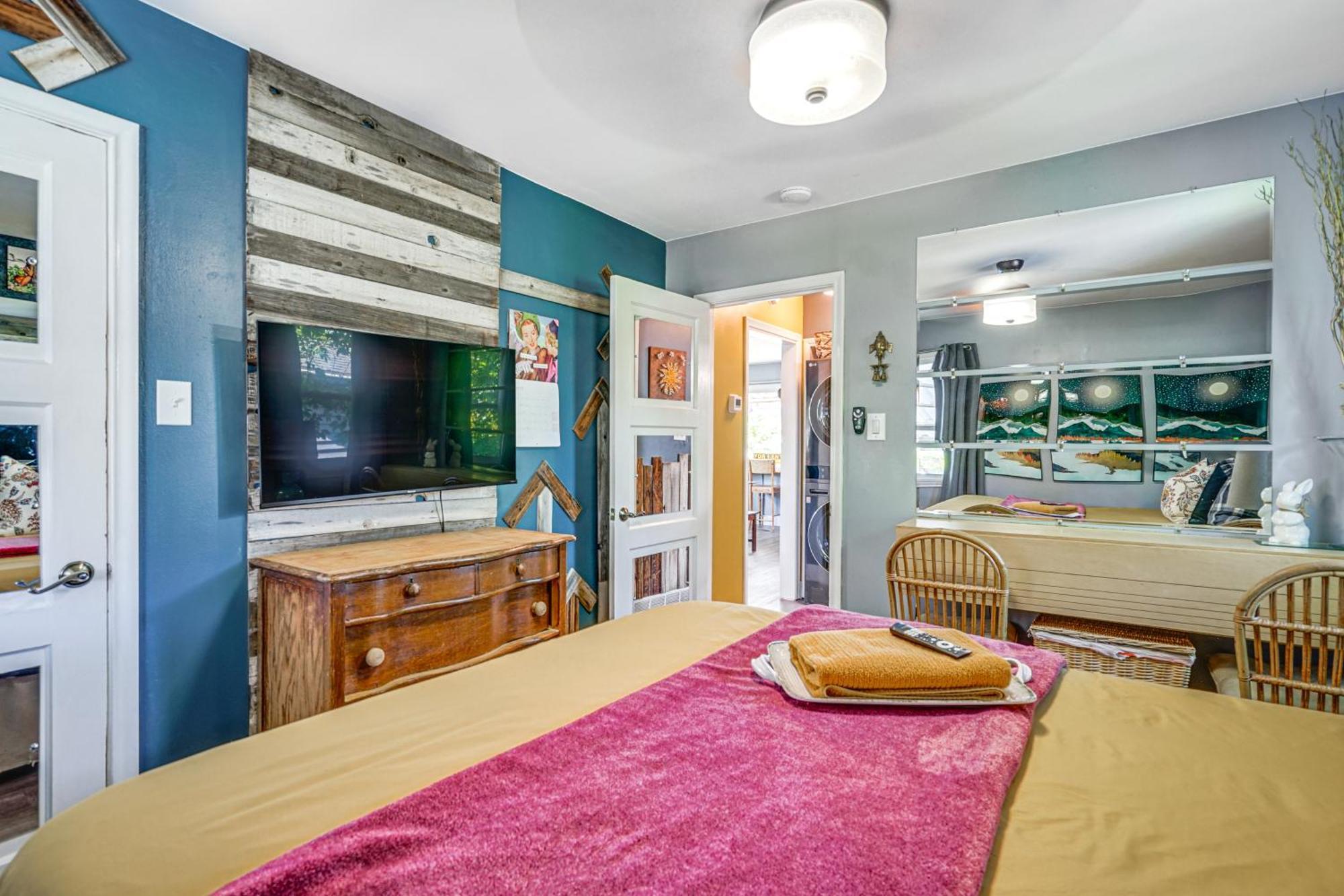 Pet-friendly 3 Mi To Downtown Salt City! *
