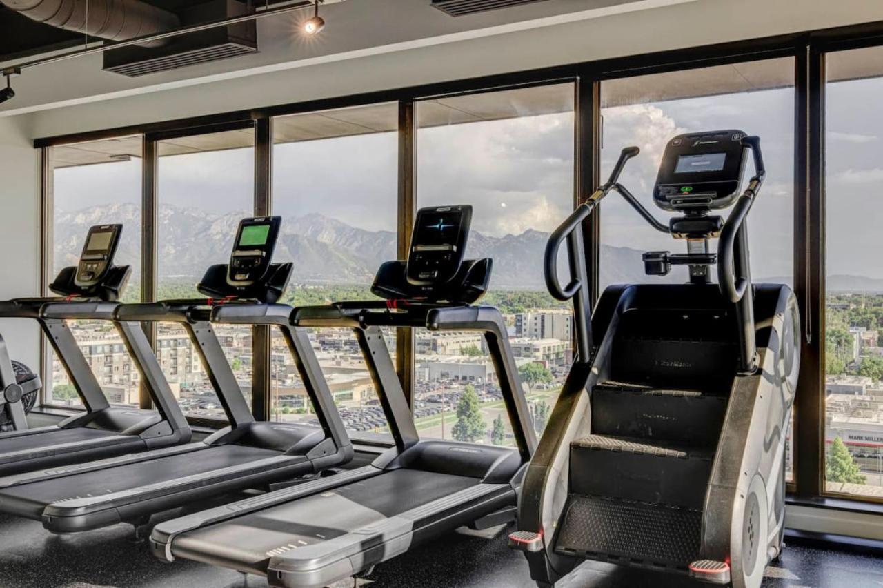 Sp Dt Stylish Gym View Apartment *