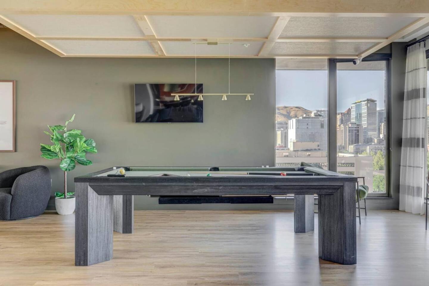 Sp Stylish Dt Gym View Apartment Salt Lake City