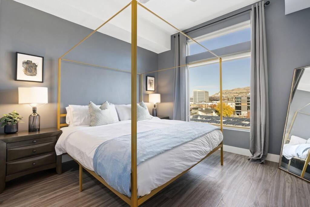 Apartment Penthouse With Capital Views New