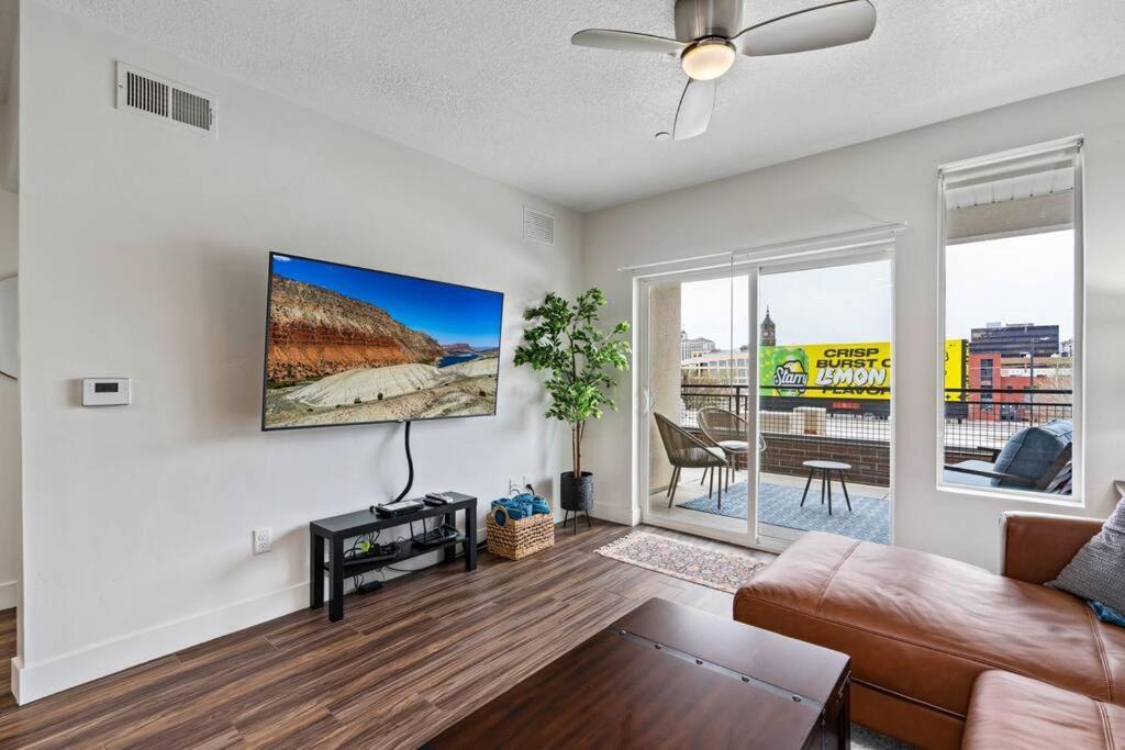 Apartment Beautiful, Opulent 1bd1ba- Amenities! Salt Lake City