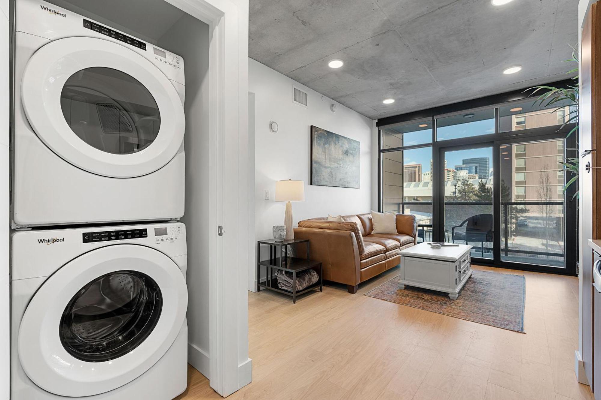 Amenities Pool Htub Gym Pking Downtown Views Salt Lake City