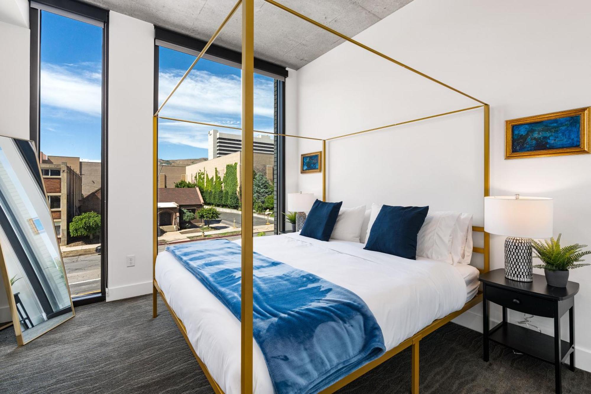 Downtown Slc Luxury 1bd 1ba - Pool Hottub 24hrgym *