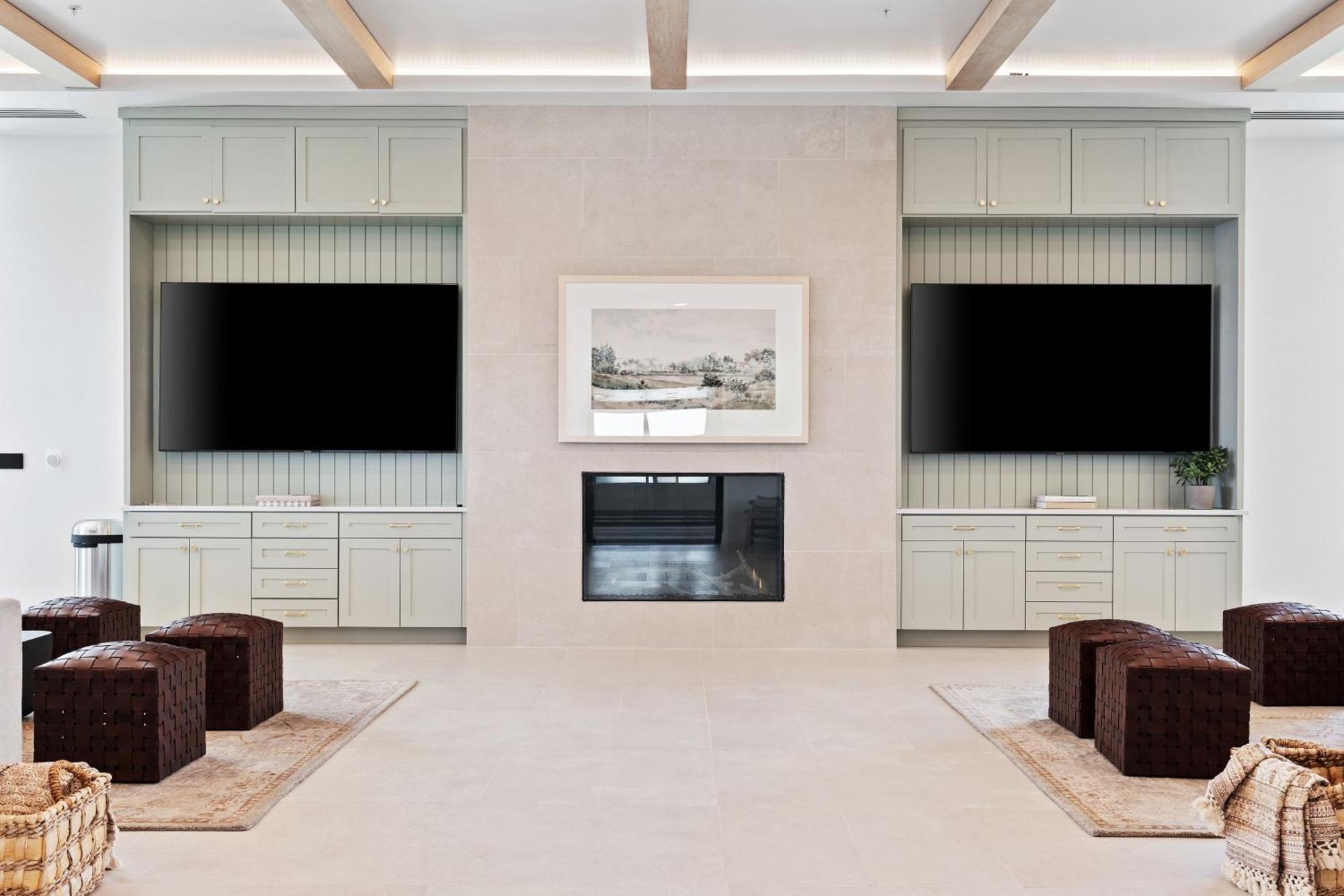 Designer 1br With Pool And Htub Salt Lake City