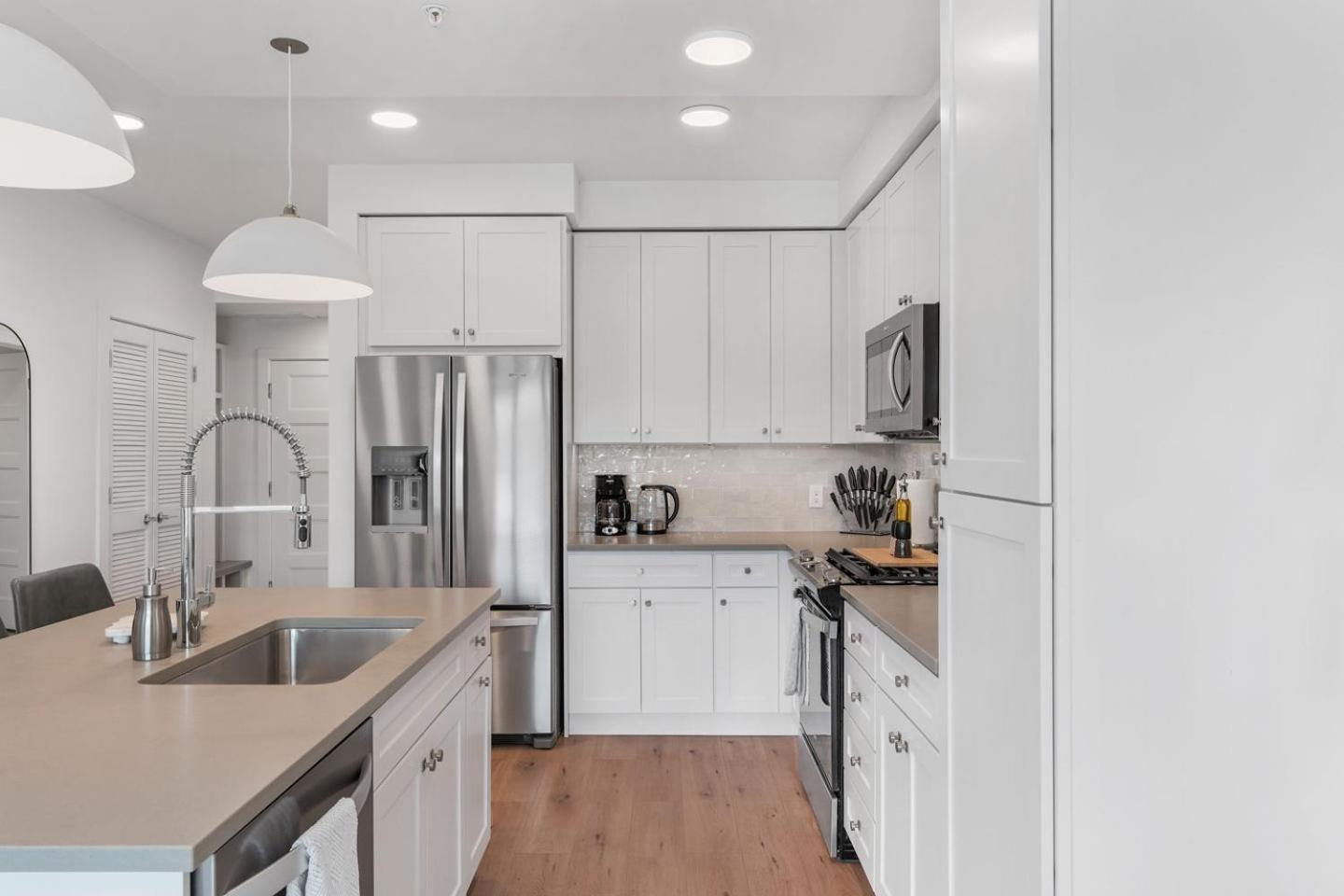 Designer 1br With Pool And Htub Apartment Salt Lake City