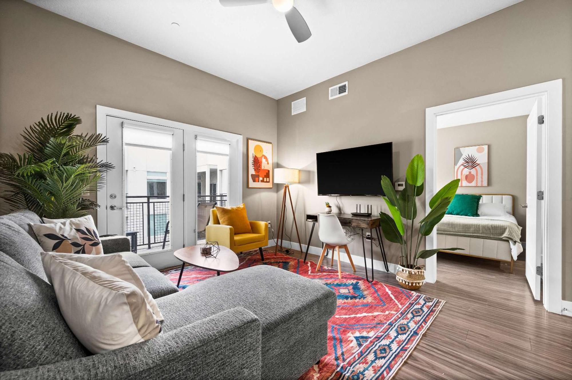 Luxury High-rise Living In Slc Apartment *