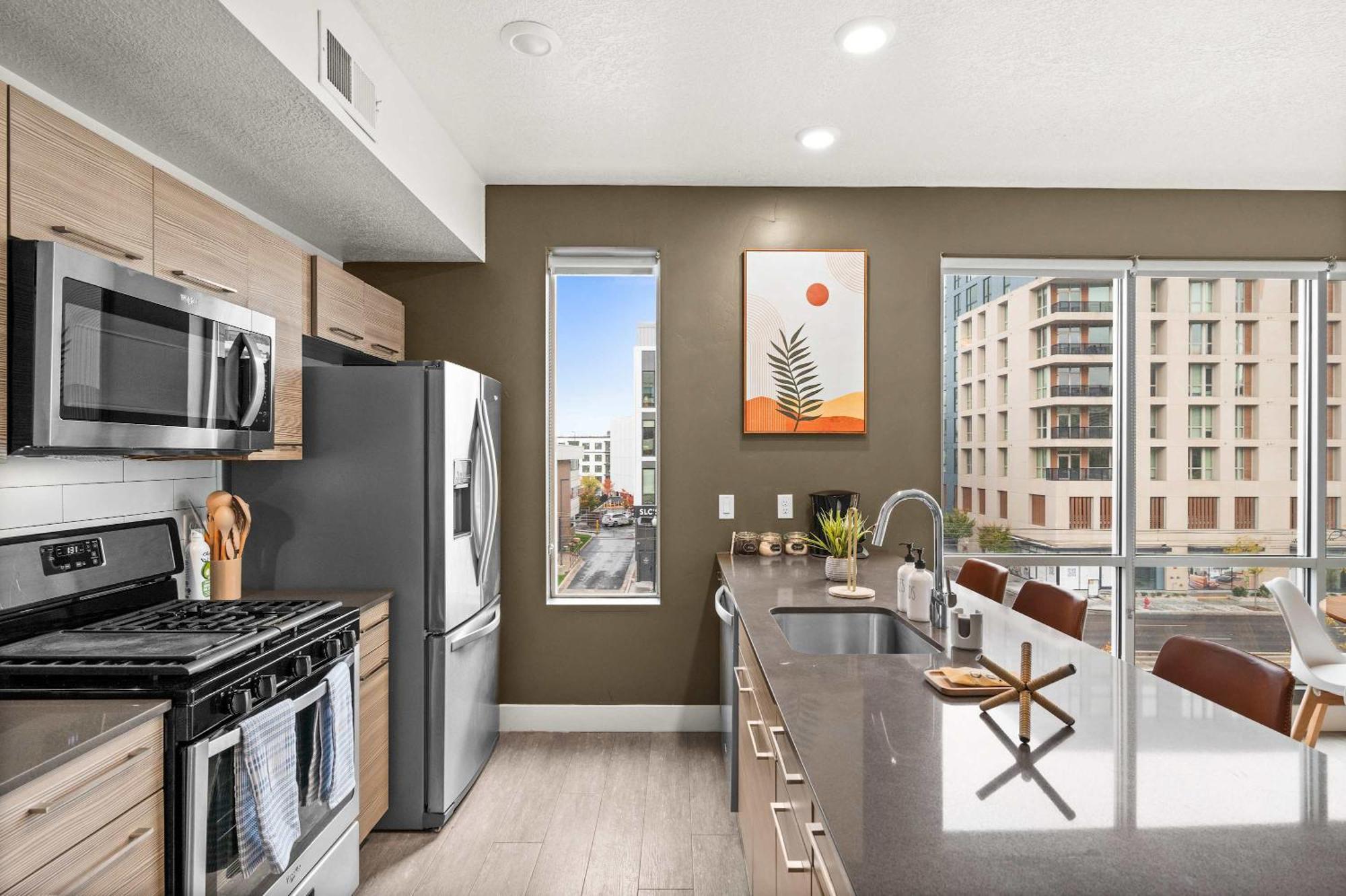 Luxury Slc With Stunning Views Apartment *
