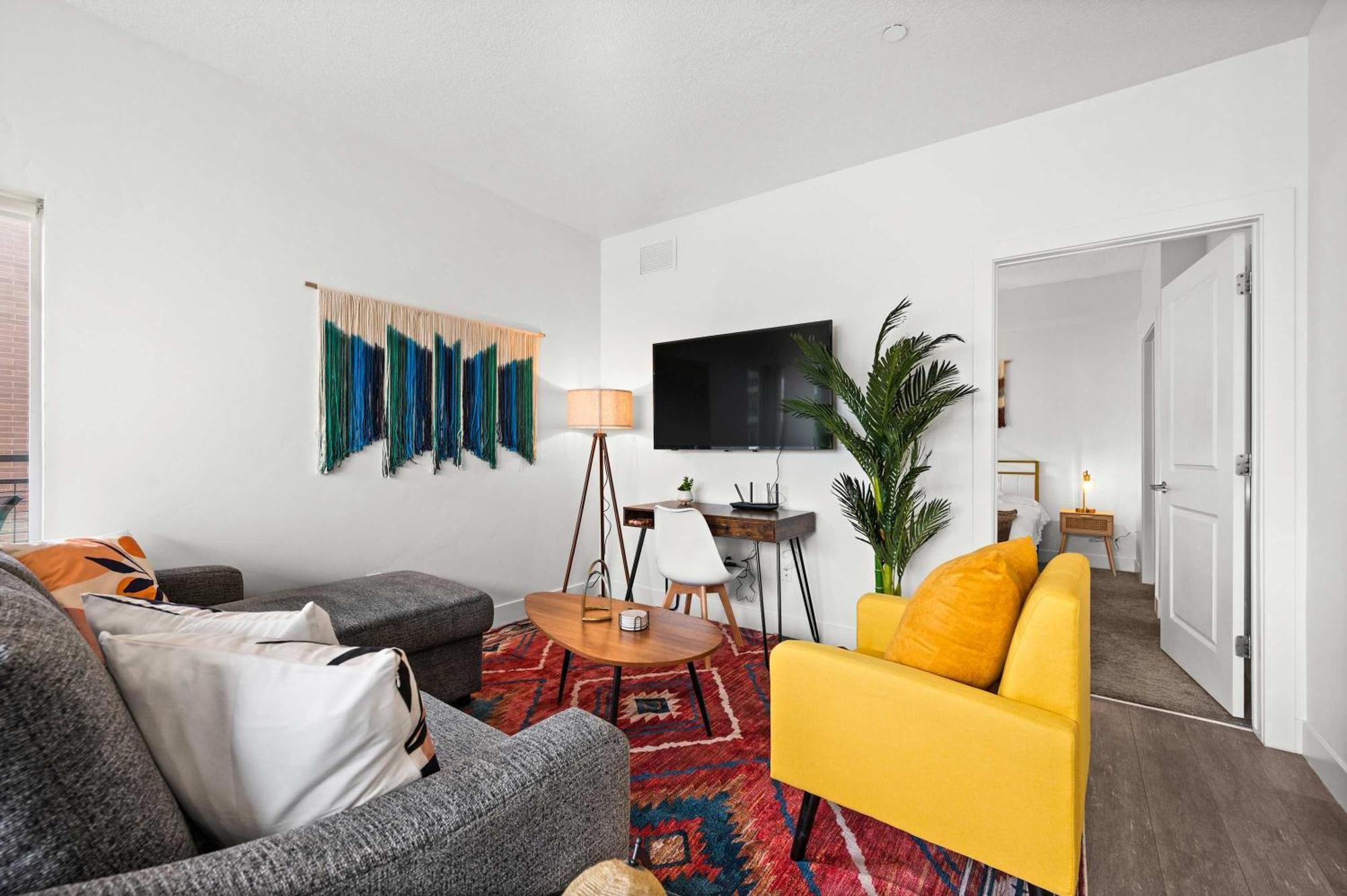 Luxury Slc With Stunning Views Apartment