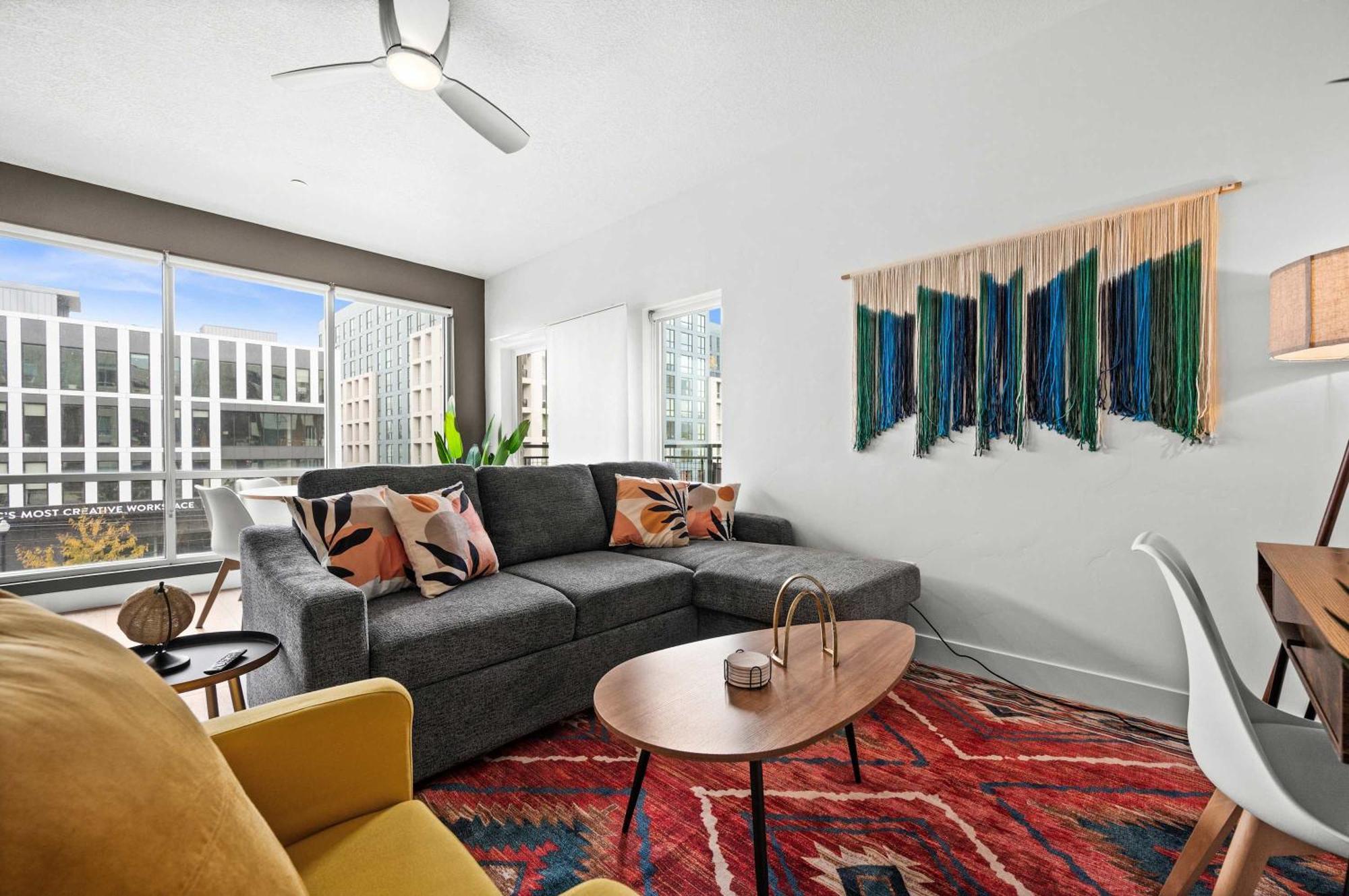 Luxury Slc With Stunning Views *