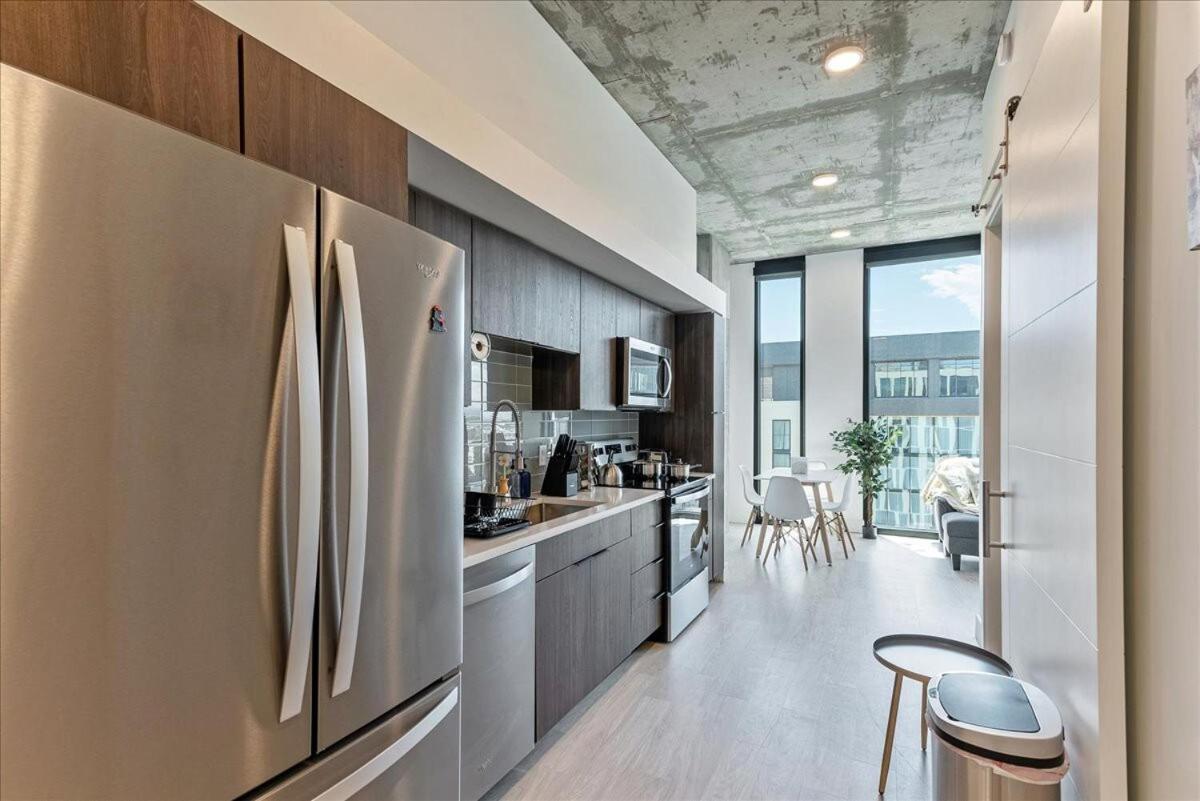 Center - 10th Floor - Rooftop Pool - Hot Tub *