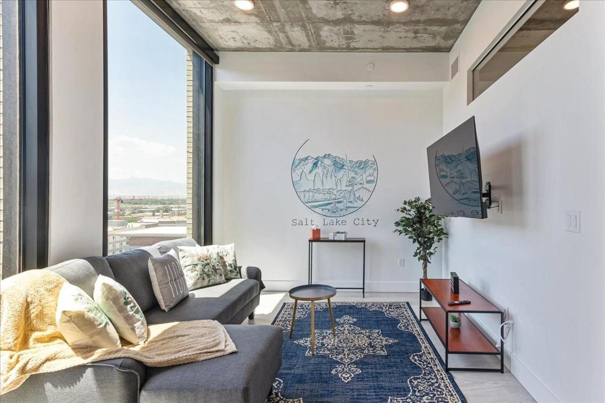 Center - 10th Floor - Rooftop Pool - Hot Tub Apartamento Salt Lake City