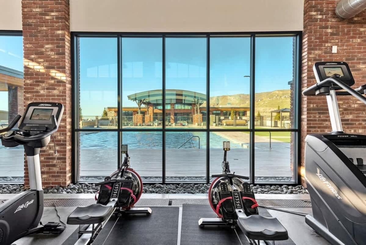 Delta & Salt Palace -gym -king Bed -golf Simulator Apartment Salt Lake City