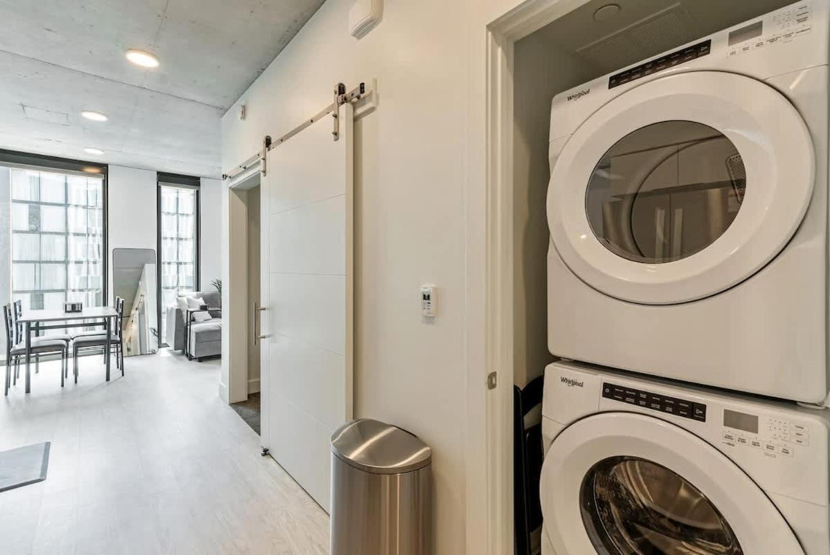 Apartment Dt Slc Rooftop Pool Hot Tub King Bed Parking *
