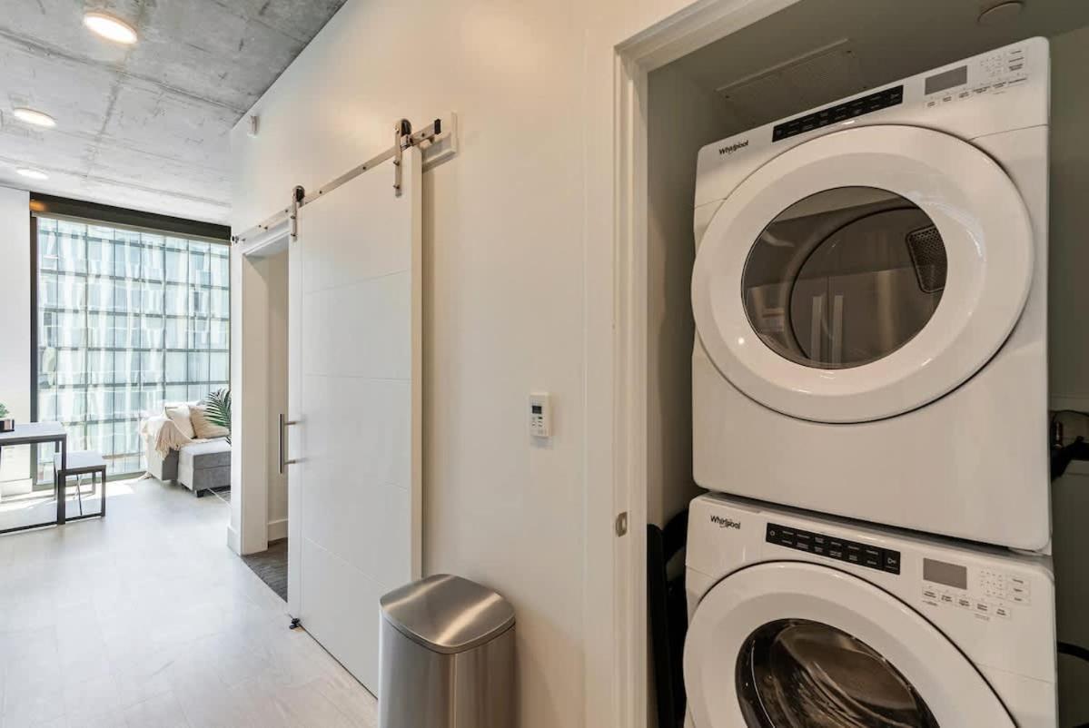 Rooftop Hot Tub And Pool King Bed Dt Slc Parking Apartment