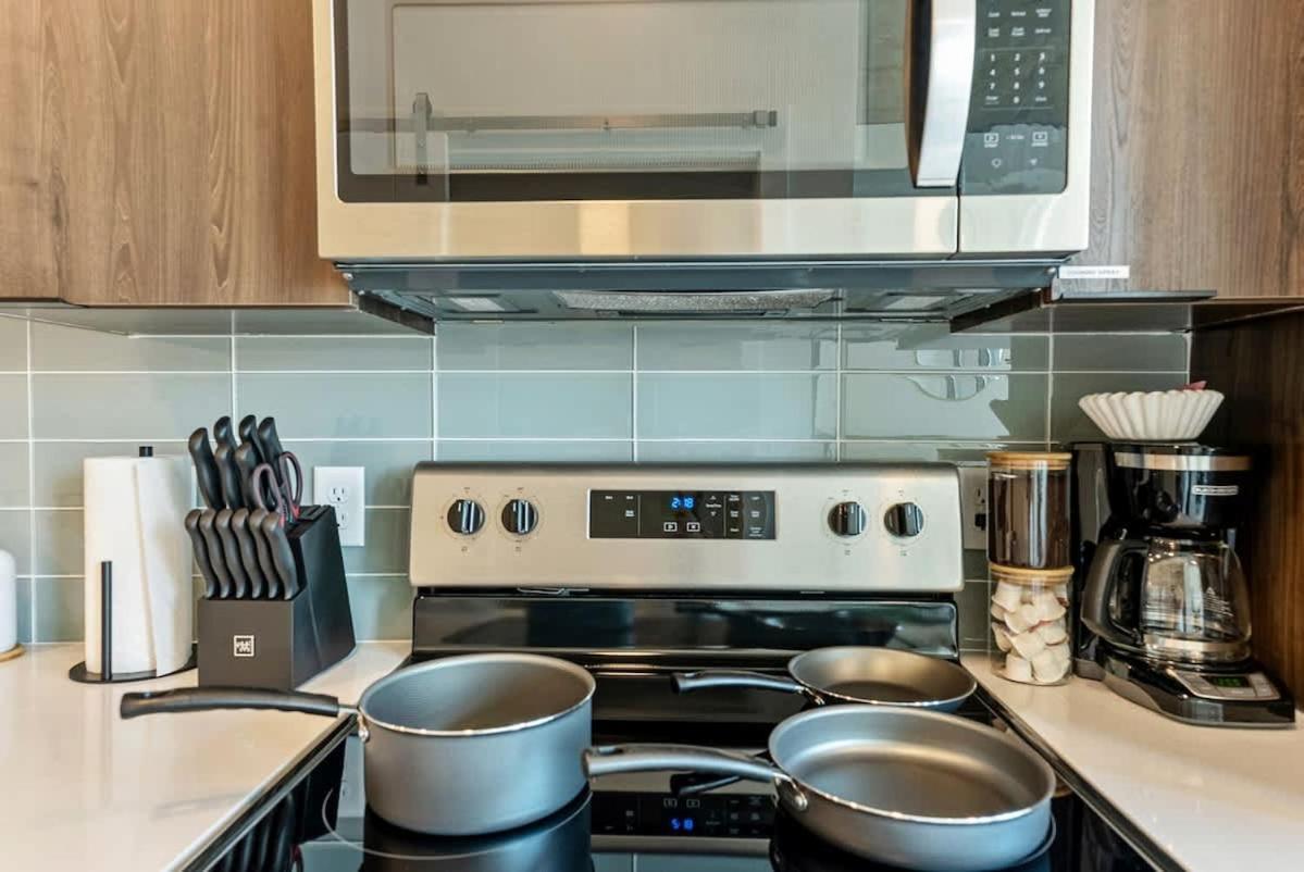 Rooftop Hot Tub And Pool King Bed Dt Slc Parking Apartment