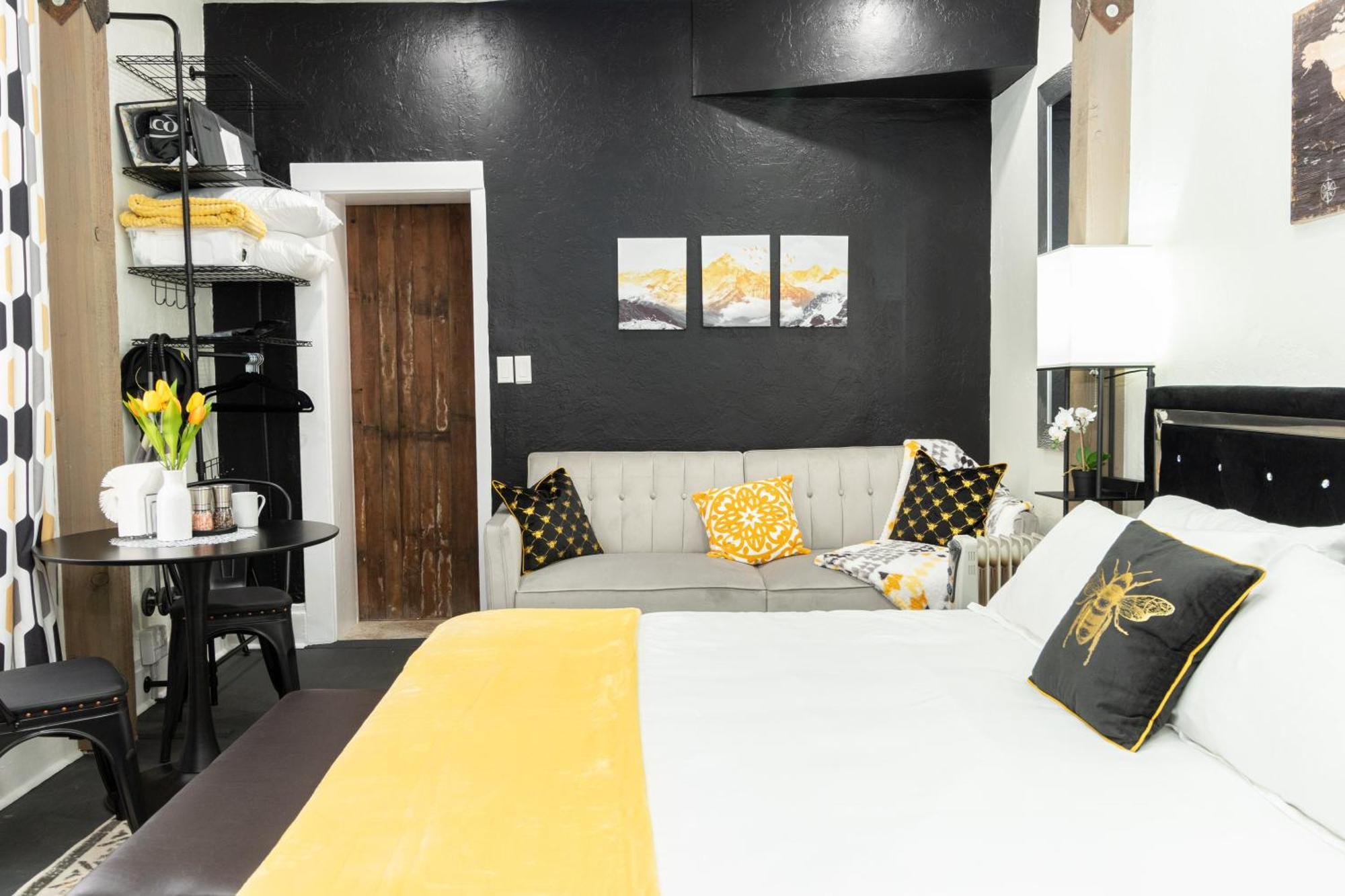 Apartment Beehive By Cloud Dream Homes