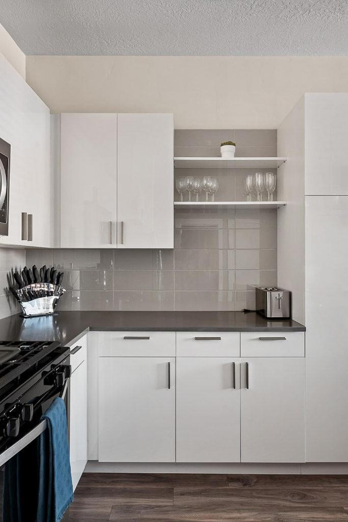 Convention Ctr - Stylish 2bd,2ba With Pool,gym And Hot Tub *