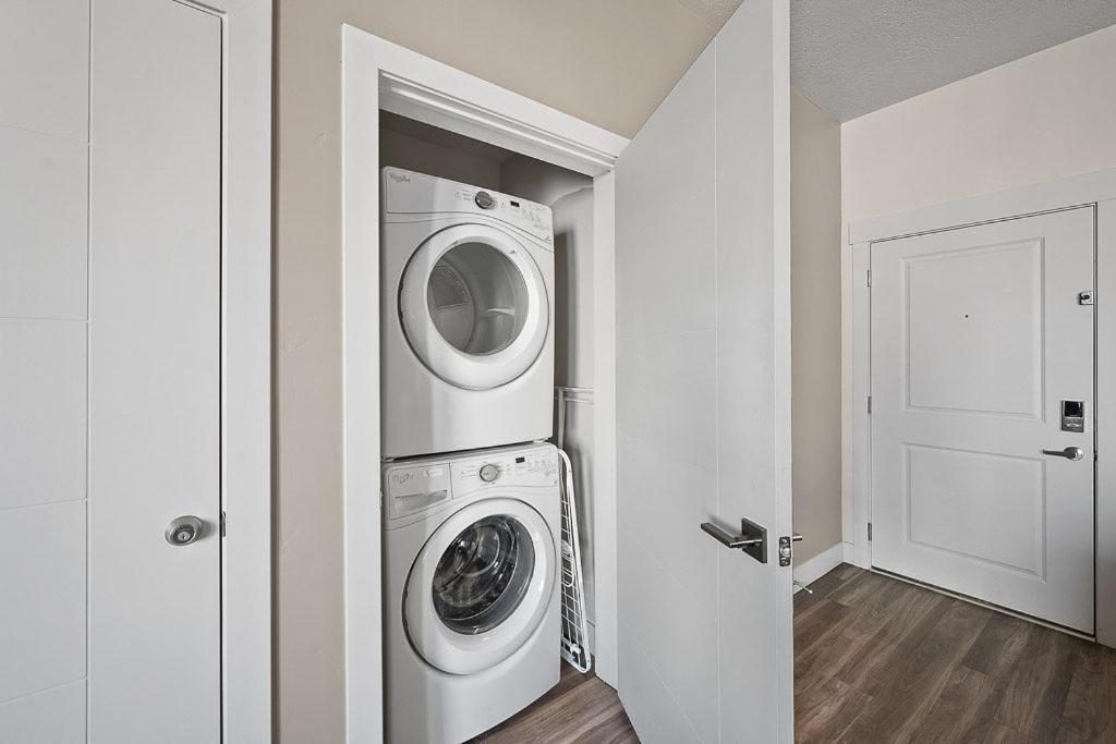 Apartment Convention Ctr - Stylish 2bd,2ba With Pool,gym And Hot Tub