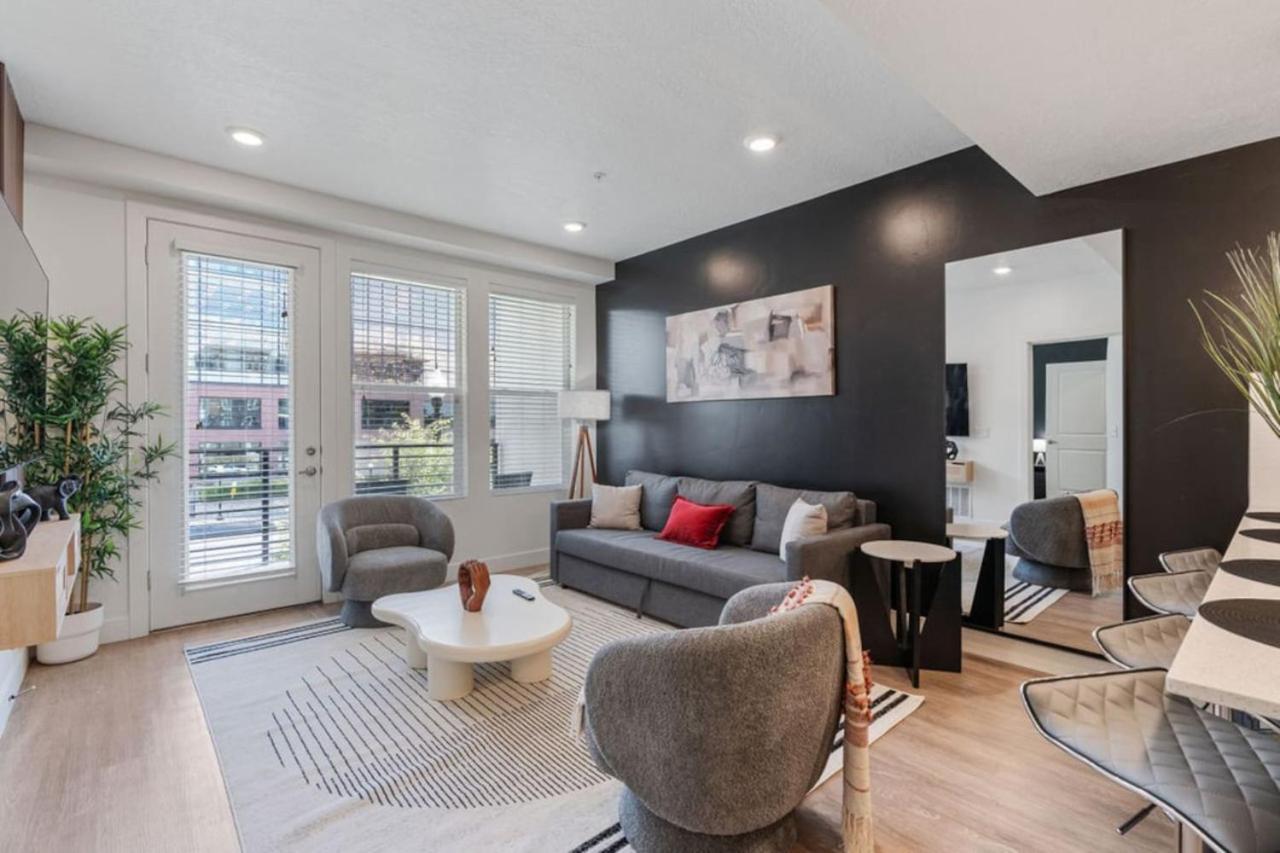 Cozy 1br W Parking, Near Temple Sq & Delta Ctr Apartment *