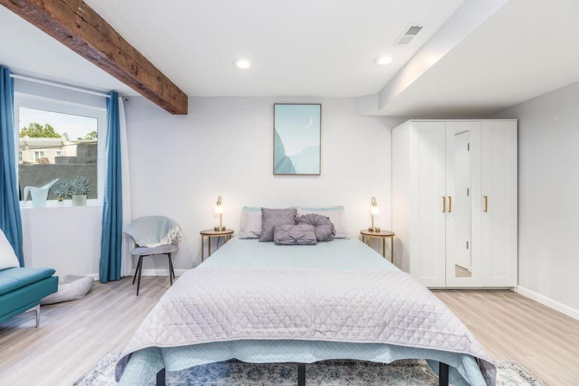 Private Pet Friendly Avenues Of Downtown *