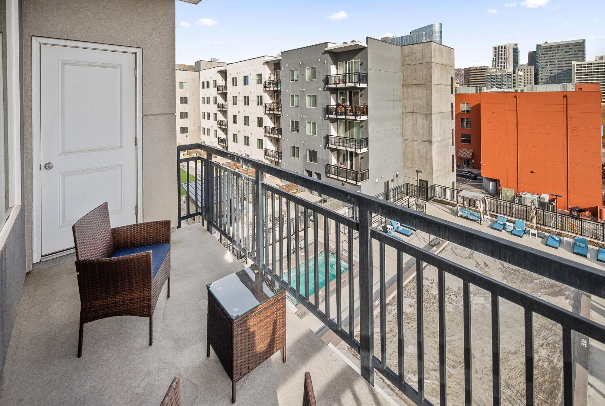 Apartment Stunning 1bd Pool, Htub, Gym Near Convention Centre Salt Lake City